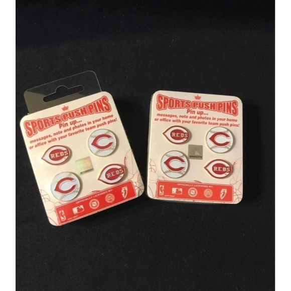 MLB Cincinnati Reds Push Pins (x2) - Picture 1 of 2